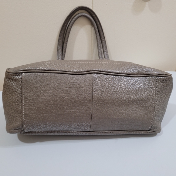 Adrienne Vittadini bag - Picture 7 of 13